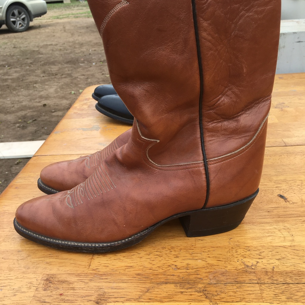 Tony Llamas. Size 12